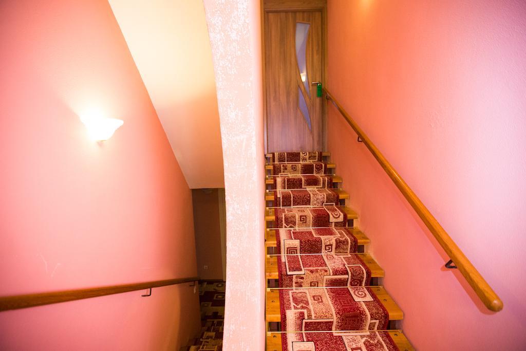 Hotel Home Sweet Home Кишинёв Экстерьер фото