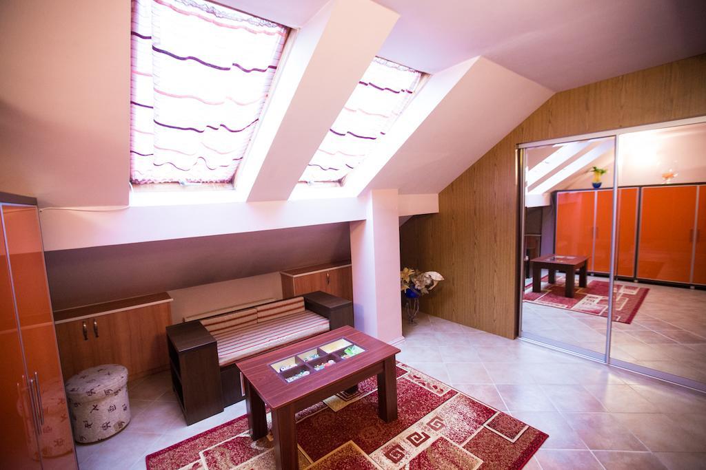 Hotel Home Sweet Home Кишинёв Экстерьер фото
