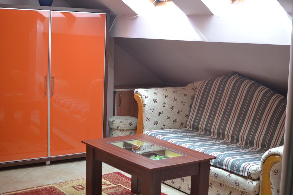 Hotel Home Sweet Home Кишинёв Экстерьер фото