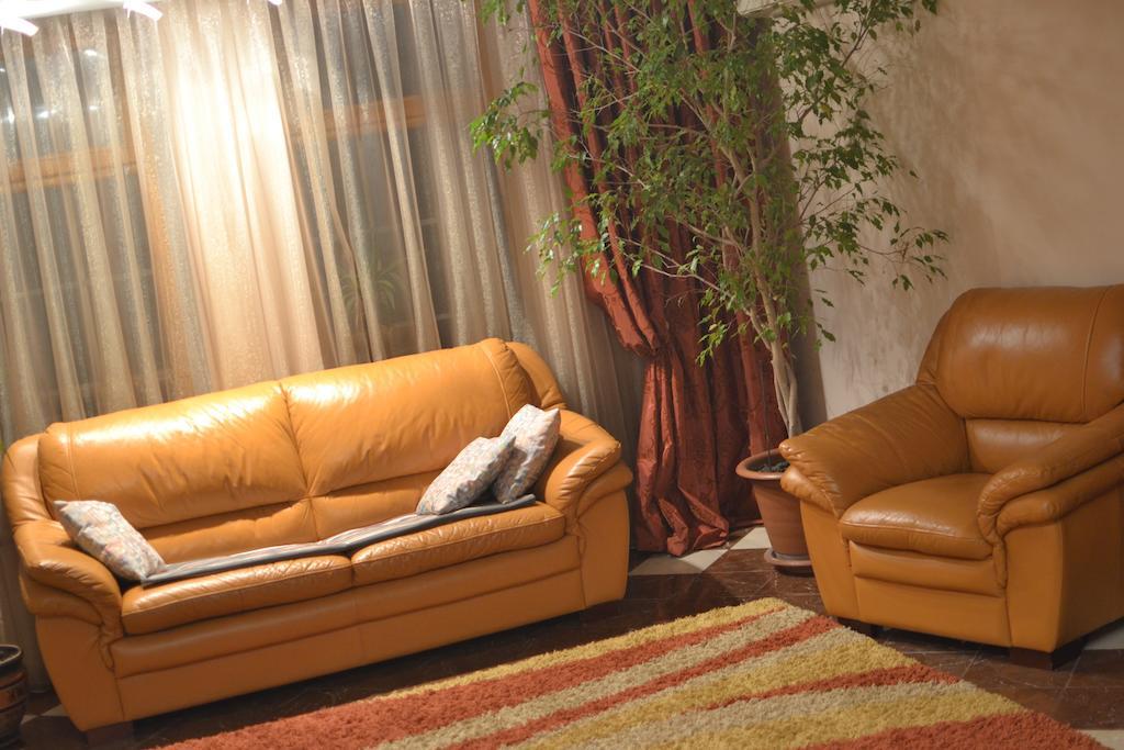 Hotel Home Sweet Home Кишинёв Экстерьер фото