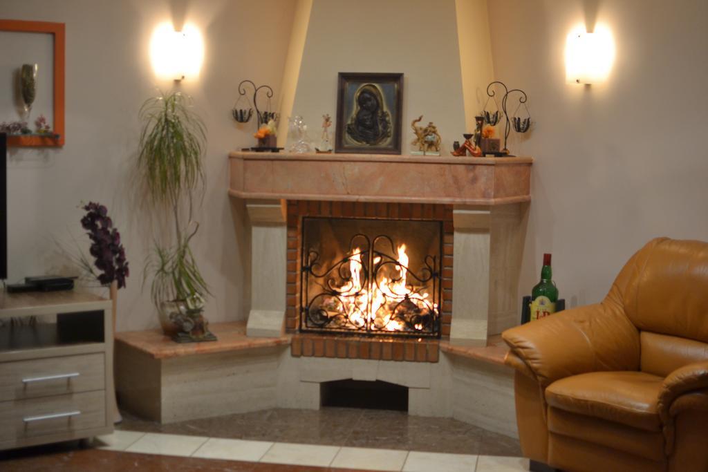 Hotel Home Sweet Home Кишинёв Экстерьер фото