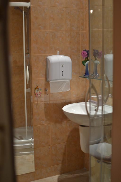 Hotel Home Sweet Home Кишинёв Экстерьер фото