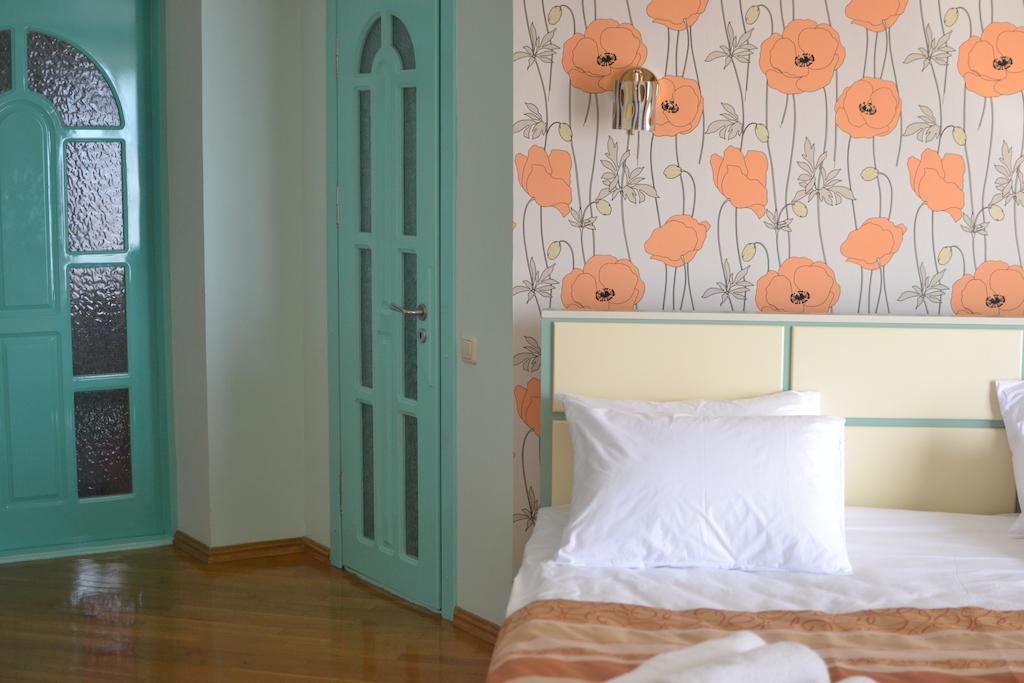 Hotel Home Sweet Home Кишинёв Экстерьер фото
